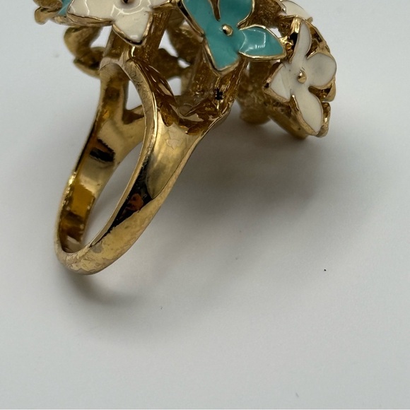 Elegant Gold-tone Turquoise & White Flower Floral Rhinestone Ring Bouquet - Picture 5 of 8